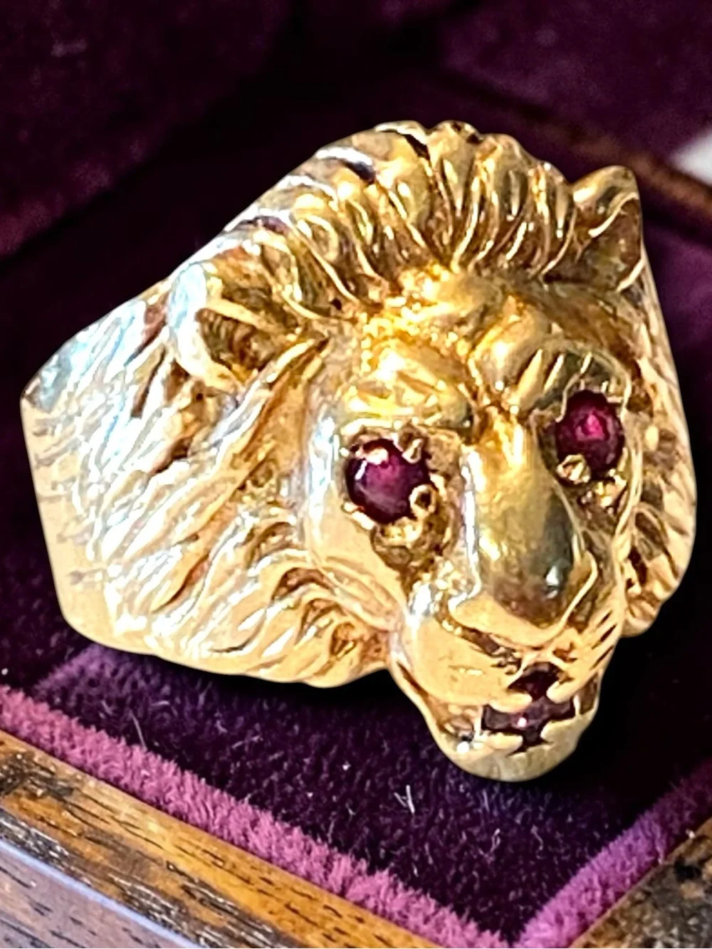 MENS Estate Custom 14k Yellow Gold Ruby Eye LION HEAD Ring Size 9